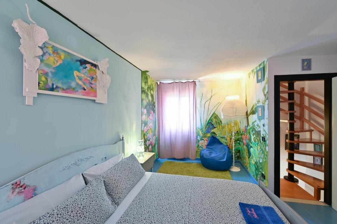 Night Galleria Holiday Home - Bed & Art In Burano - The Pink House Luaran gambar