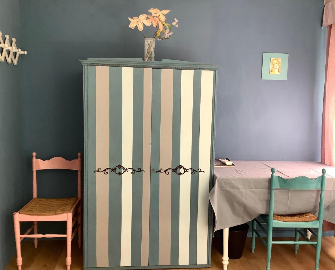 Night Galleria Holiday Home - Bed & Art In Burano - The Pink House Luaran gambar