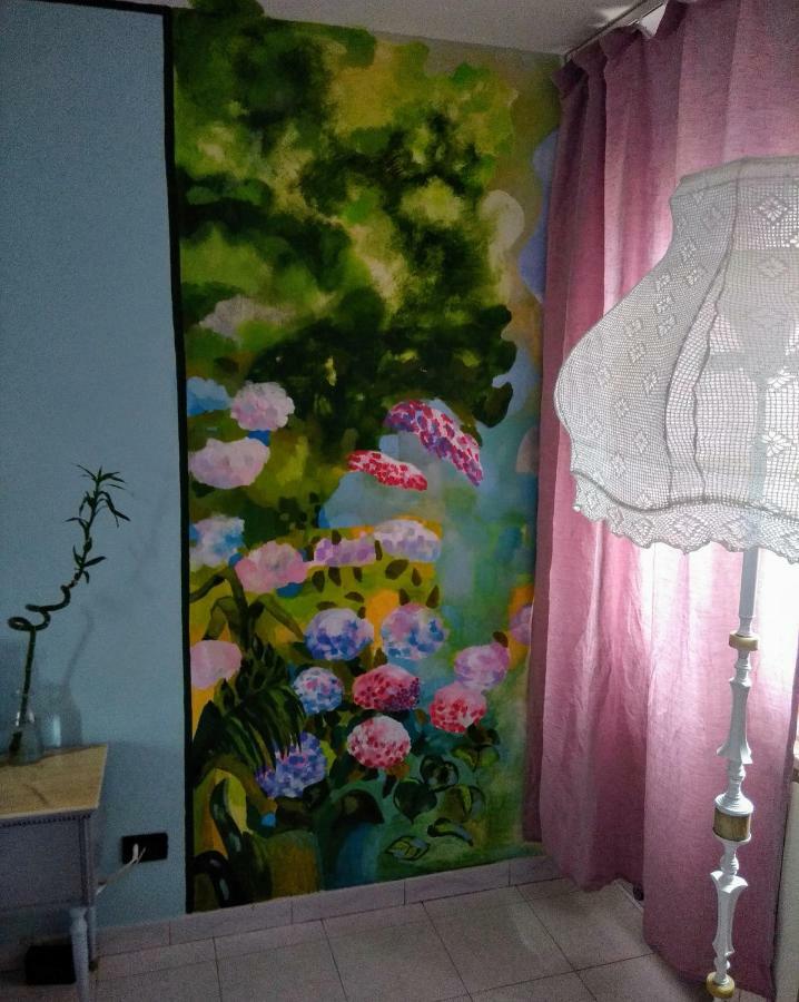 Night Galleria Holiday Home - Bed & Art In Burano - The Pink House Luaran gambar
