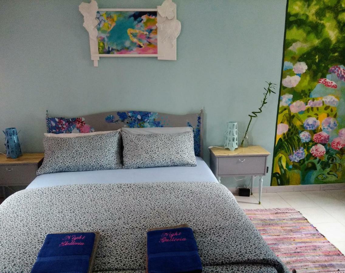 Night Galleria Holiday Home - Bed & Art In Burano - The Pink House Luaran gambar